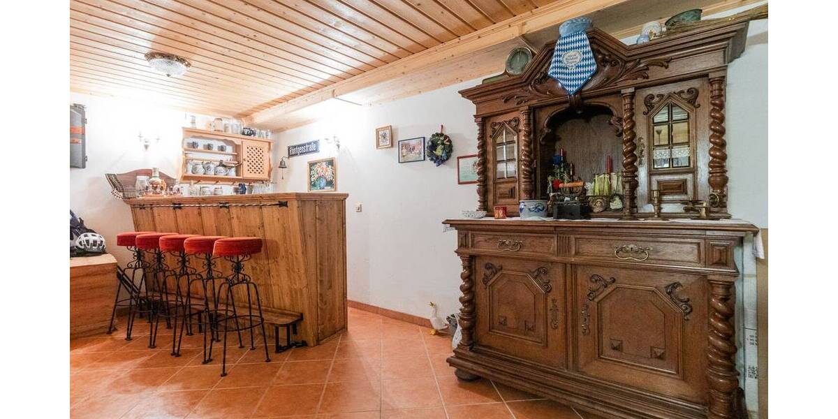 Mehrfamilienhaus, Wohnhaus Bischofsheim - 8 Zimmer, 275 m&sup2;, 850.000&euro; | Angebot:26498821