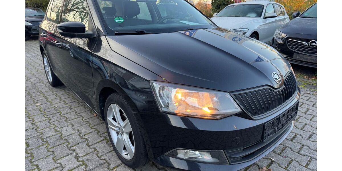 Skoda Fabia 207.400 km 5.600 &euro; Frankfurt am Main 60528