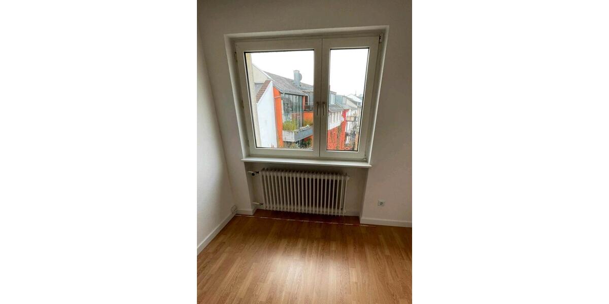 Etagenwohnung Frankfurt am Main Bornheim - 1 Zimmer, 10 m&sup2;, 582&euro; | Angebot:26055631