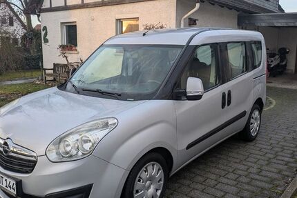 Opel Combo 127.000 km 5.550 &euro; Rüsselsheim 65428