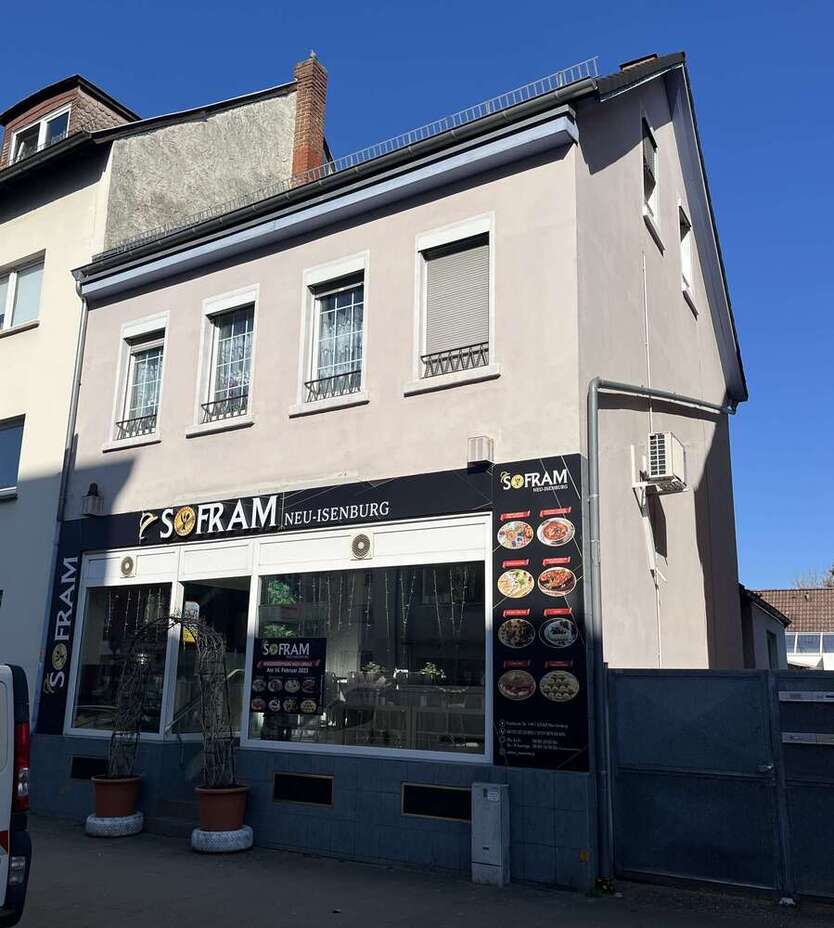 Haus zum Kaufen in Neu-Isenburg 650.000 € 303 m²