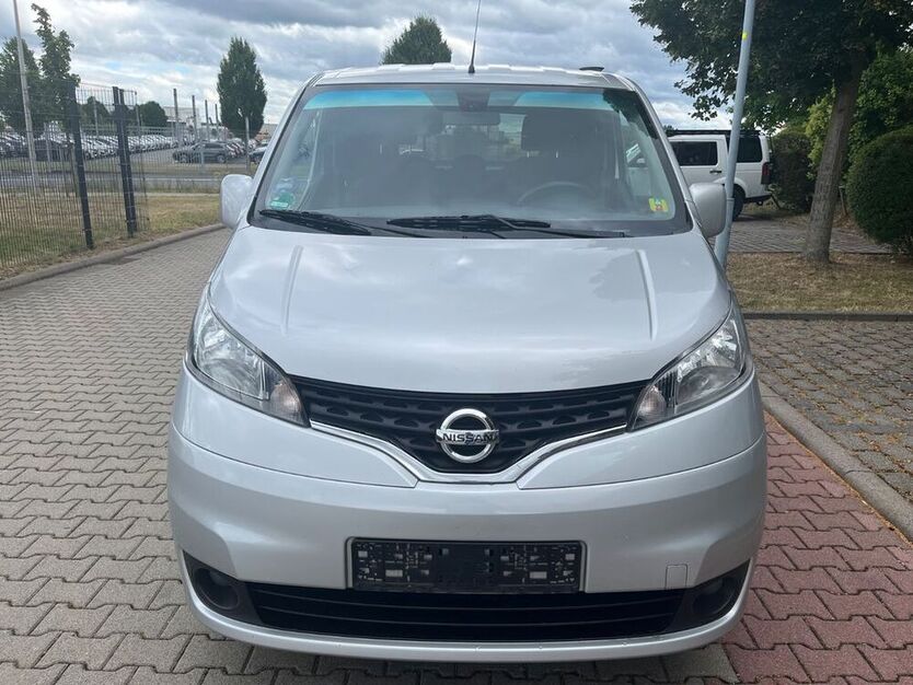 NV200