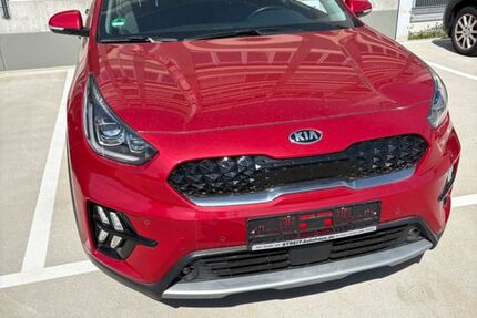Kia Niro 92.000 km 16.400 &euro; Dietzenbach 63128