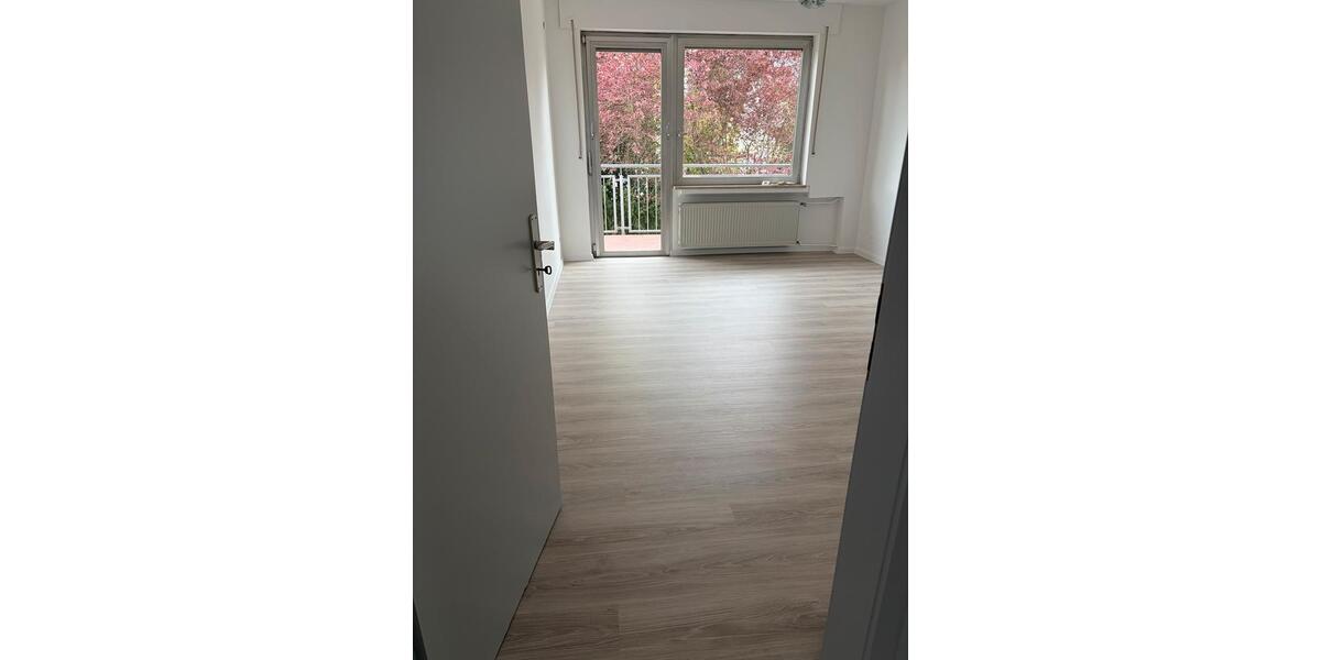 Einfamilienhaus Nackenheim - 8 Zimmer, 280 m&sup2;, 4.100&euro; | Angebot:26285958
