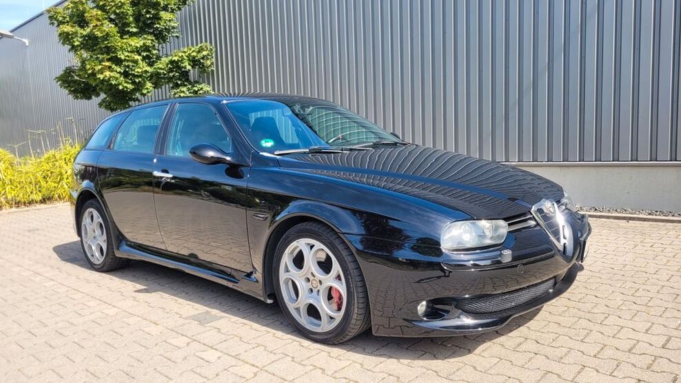 Alfa Romeo 156 147.000 km 14.800 € Darmstadt 64291