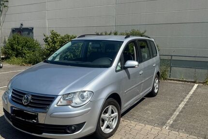 VW Touran 238.000 km 1.800 &euro; Darmstadt 64293