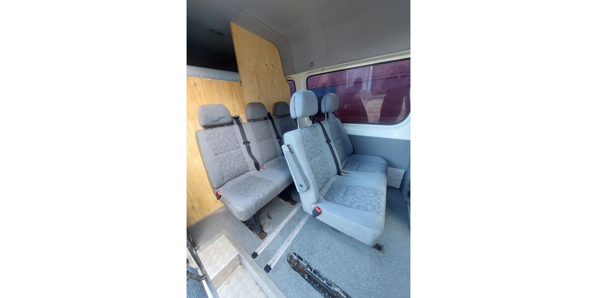 VW Crafter 289.000 km 8.999 &euro; frankfurt 60326