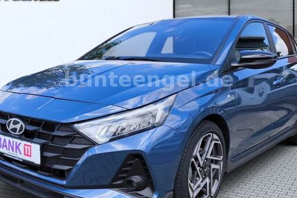 Hyundai i20 9.300 km 16.490 &euro; Flörsheim am Main 65439