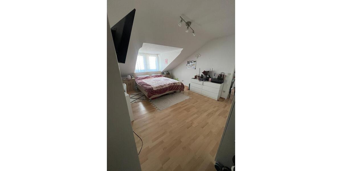 Dachgeschoßwohnung Darmstadt Bessungen - 2 Zimmer, 49 m&sup2;, 600&euro; | Angebot:26222876
