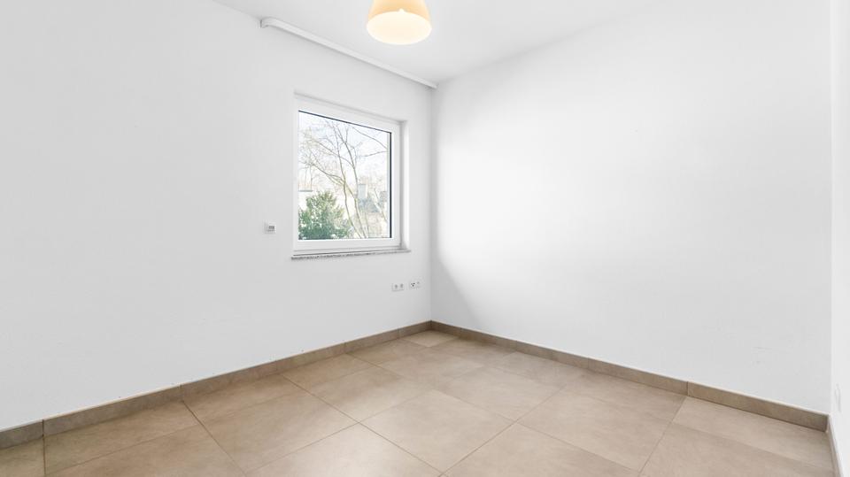 Einfamilienhaus Offenbach am Main - 3 Zimmer, 122 m&sup2;, 1.470&euro; | Angebot:26481972