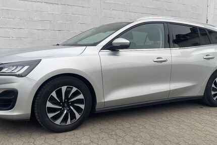 Ford Focus 140.320 km 8.900 &euro; Pfungstadt 64319