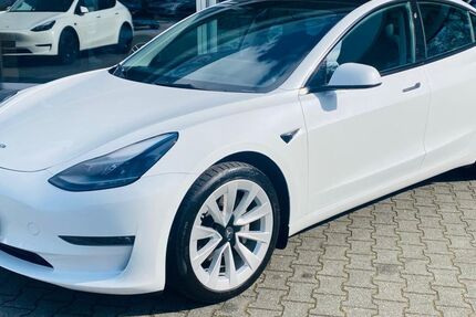 Tesla Model 3 42.900 km 28.450 &euro; Dieburg 64807