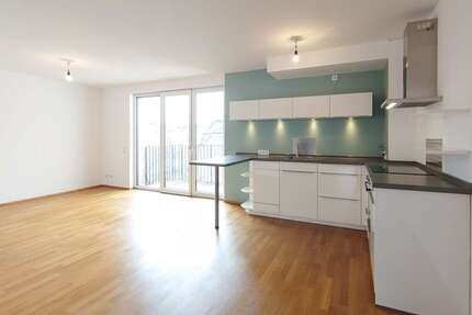 Wohnung zum Mieten in Frankfurt 1.120 € 75 m² 2 zimmer