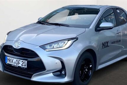 Toyota Yaris 4.500 km 29.590 &euro; Offenbach 63071