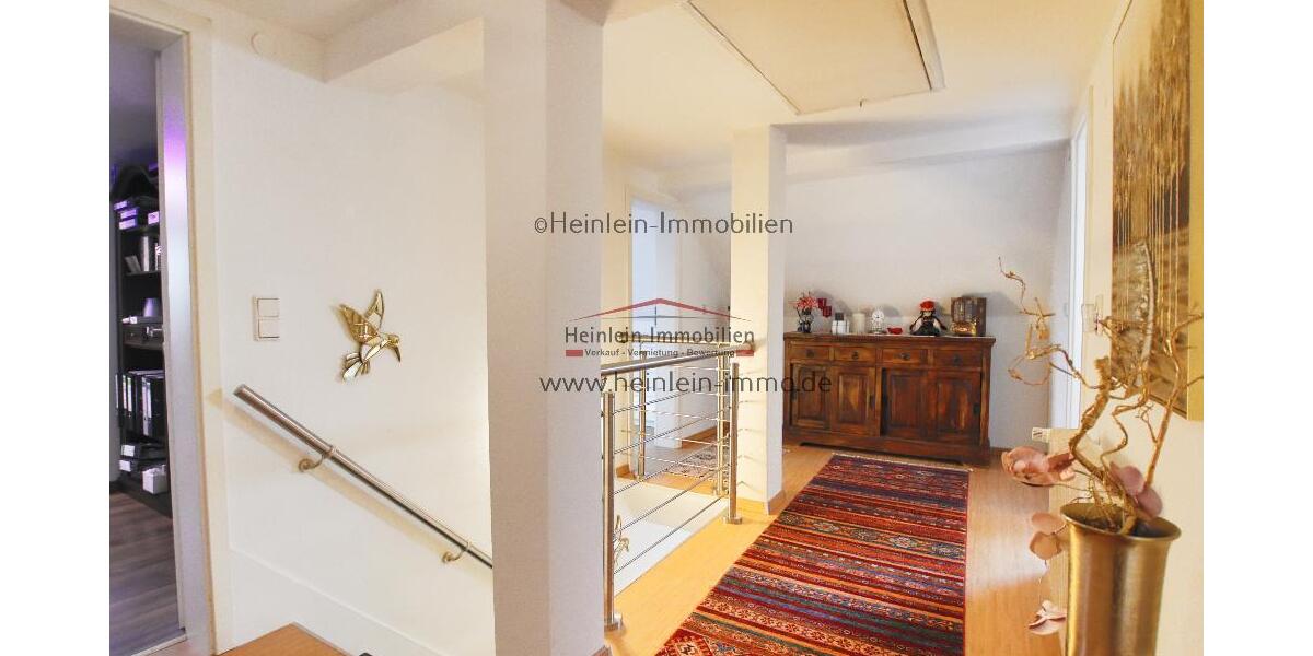 5-6 ZKB* Familie* EBK* 1x tgl.Wannenbad1x tgl..Duschbad* KFZ-Stellpl.* Pfungstadt-Hahn - Einfamilienhaus Pfungstadt / Hahn Hahn | Angebot:26035222