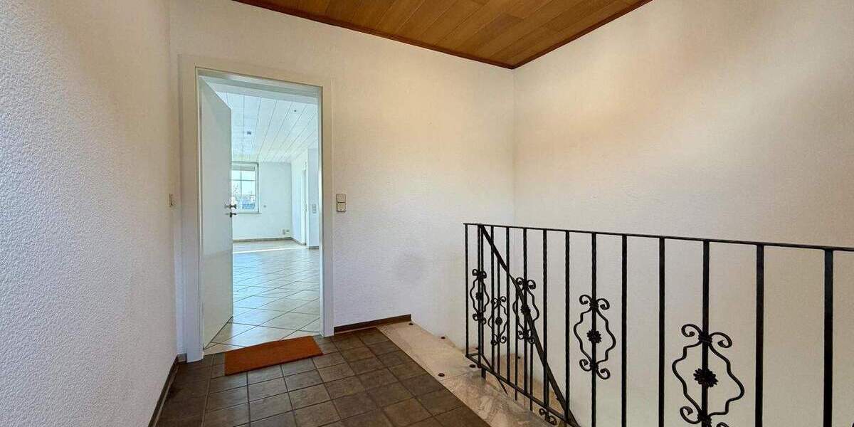 Mehrfamilienhaus, Wohnhaus Heusenstamm - 8 Zimmer, 226 m&sup2;, 899.000&euro; | Angebot:25401713