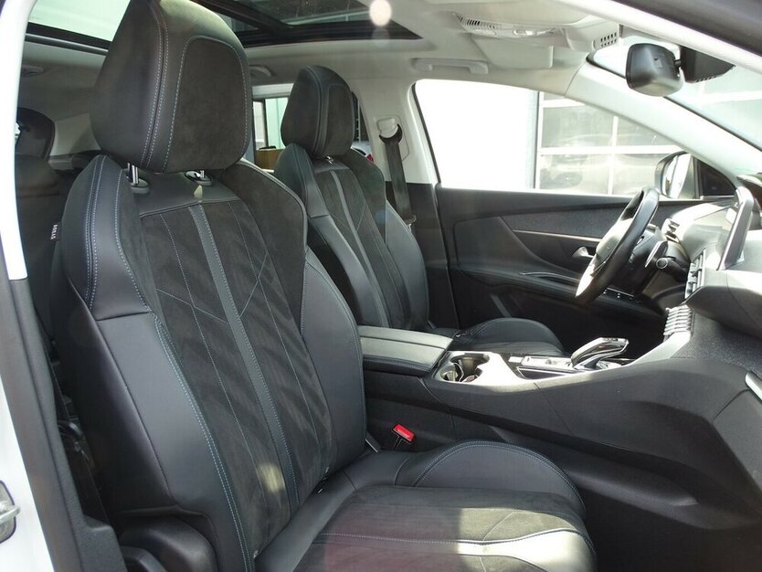 3008 2,0l BlueHDi Crossway Automatik, Panorama, Na