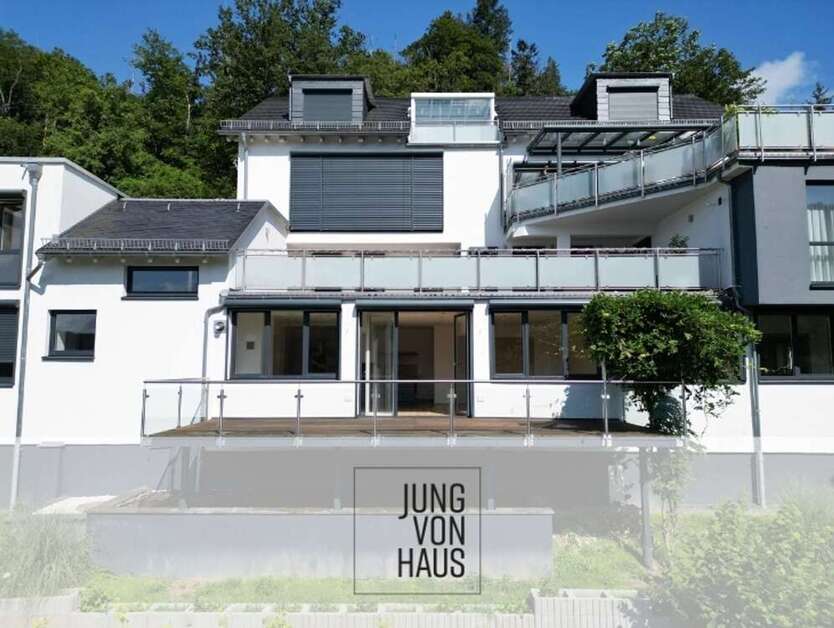Haus zum Kaufen in Hofheim am Taunus 790.000 € 192.2 m²