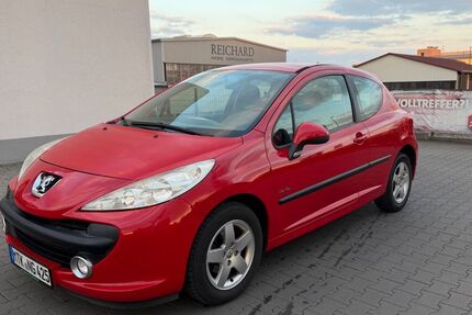 Peugeot 207 114.000 km 2.300 &euro; Frankfurt 60488