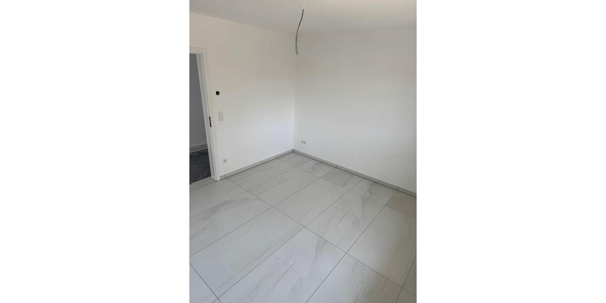 Erdgeschoßwohnung Reichelsheim (Odenwald) - 5 Zimmer, 121 m&sup2;, 1.200&euro; | Angebot:26592084