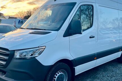 Mercedes-Benz Sprinter 139.890 km 26.800 &euro; Frankfurt 60386