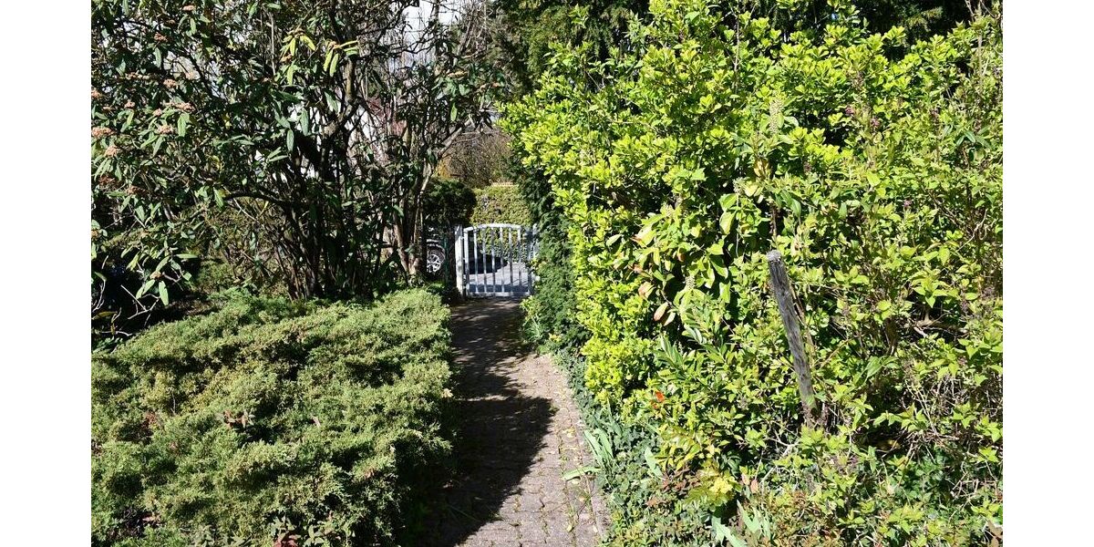 **RESERVIERT** Freistehendes Einfamilienhaus mit Gartenidylle in Seeheim-Jugenheim - Einfamilienhaus Seeheim-Jugenheim Bergstraße | Angebot:26286081