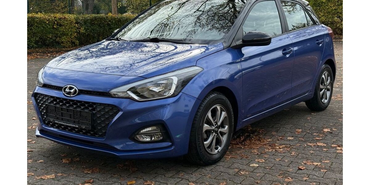Hyundai i20 28.000 km 11.798 &euro; Rüsselsheim 65428