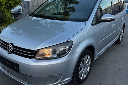 VW Touran 286.000 km 4.000 &euro; Gernsheim 64579