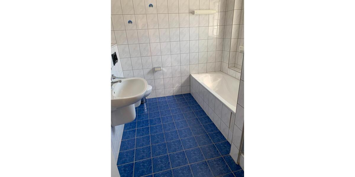 Dachgeschoßwohnung Bensheim - 2 Zimmer, 85 m&sup2;, 998&euro; | Angebot:26374983