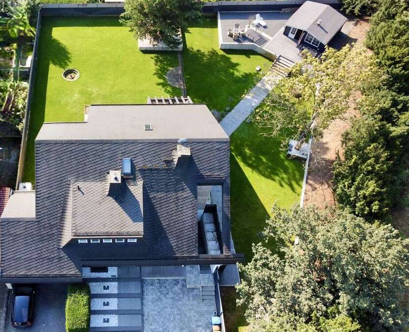 Haus zum Kaufen in Trebur 1.695.000 € 419 m²