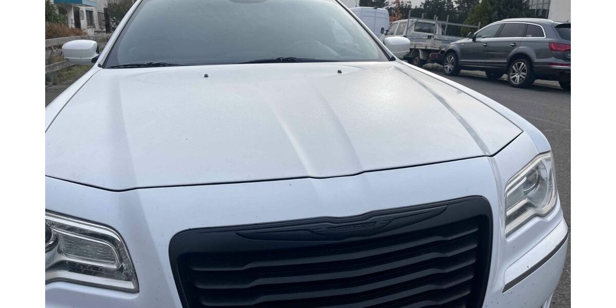 Chrysler 300C 171.800 km 8.999 &euro; Rödermark 63322